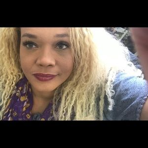 Meet your Posher, Erika